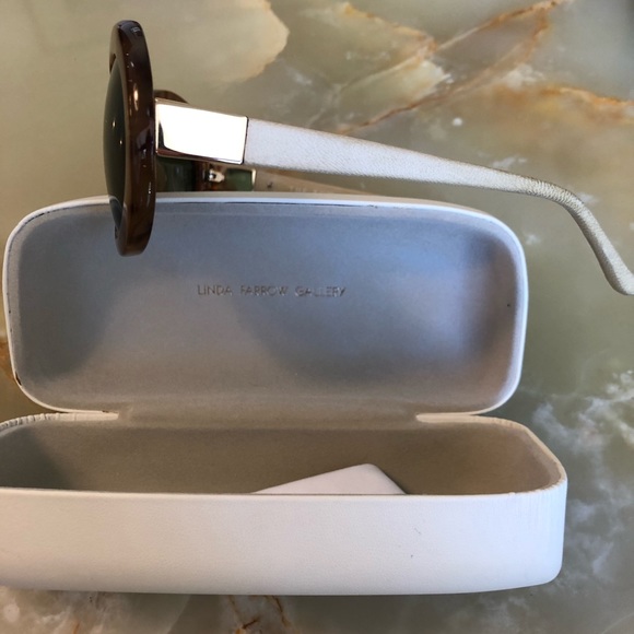 The Row by Linda Fallow Gallery - Picture 4 of 5